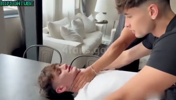 Dick trio sezual